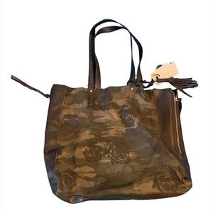 Sanctuary Black leather and camouflage suede tote handbag